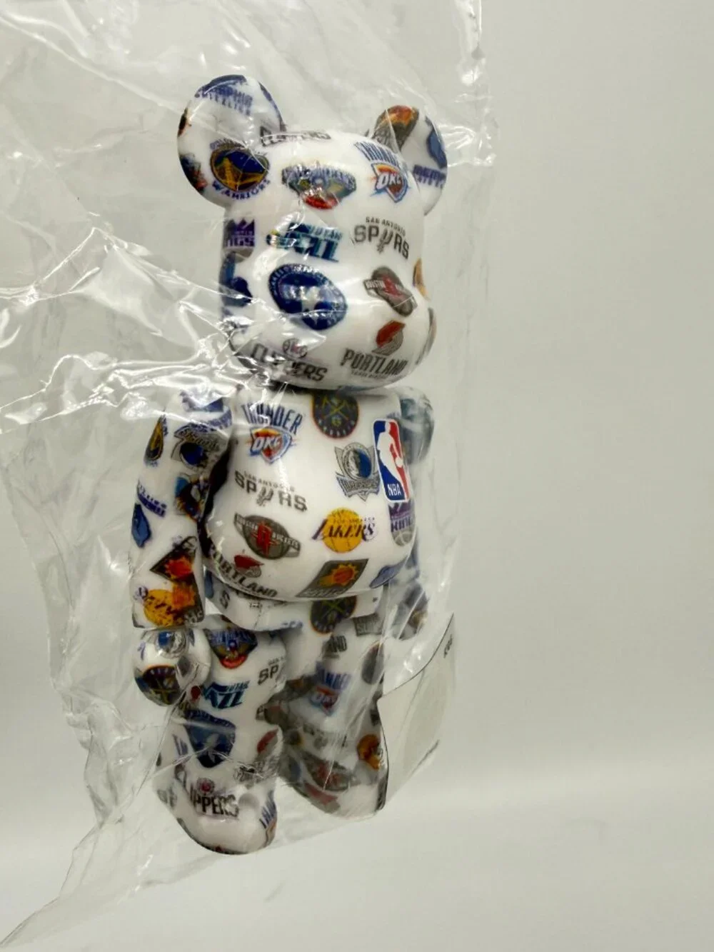 Bearbrick Series 42 NBA WEST Hero Medicom 100% Figure